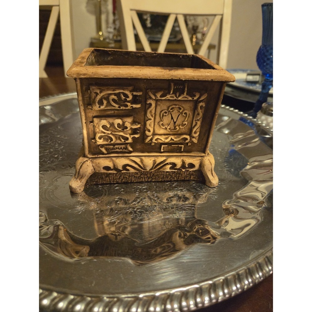 MCM ceramic stove-shaped planter cottagecore granny core vintage